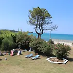 Anastazia\'S Seaside Apartments